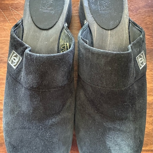 Vintage Chanel black suede mules/clogs 2004 in used condition size 39 - Picture 6 of 14